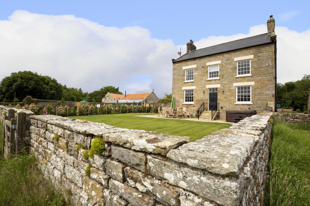 Thirley Cotes Farm Cottages Scarborough Bagian luar foto