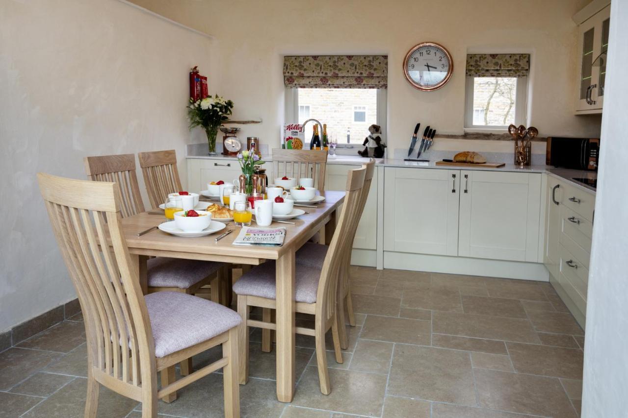 Thirley Cotes Farm Cottages Scarborough Bagian luar foto