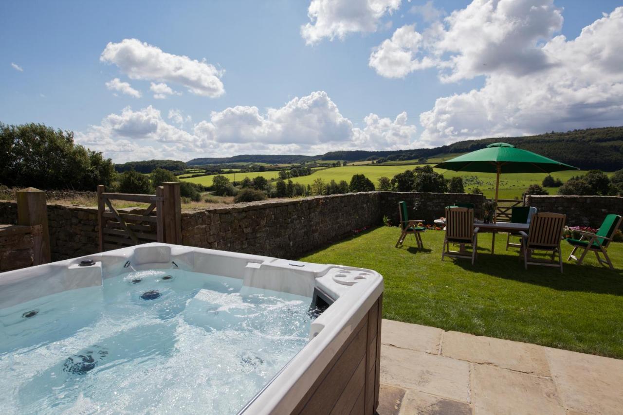 Thirley Cotes Farm Cottages Scarborough Bagian luar foto