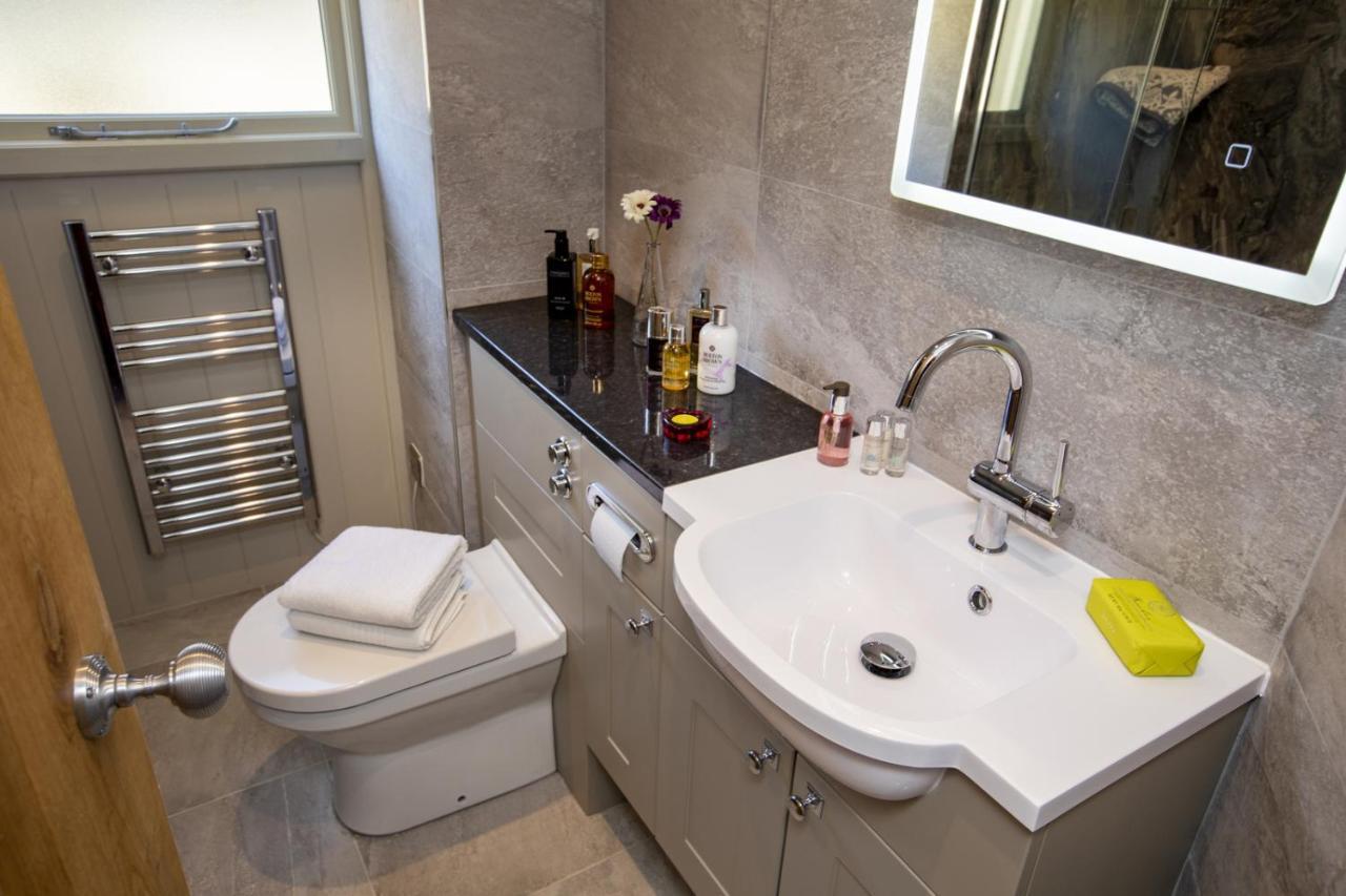 Thirley Cotes Farm Cottages Scarborough Bagian luar foto