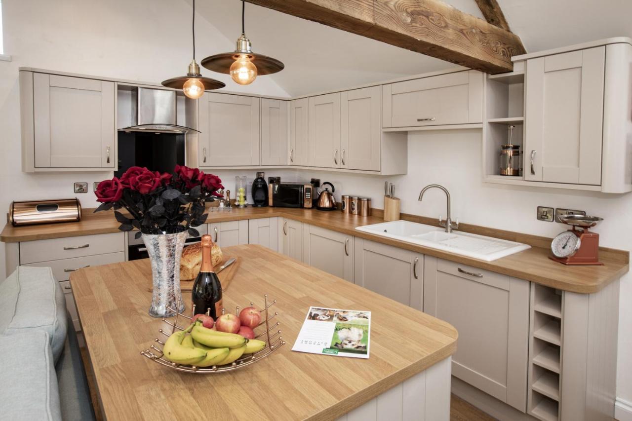 Thirley Cotes Farm Cottages Scarborough Bagian luar foto